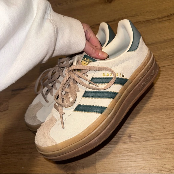 adidas Shoes - Adidas Gazelle Sneakers in Cream White/Collegiate Green Size: 7.5 BUT fit like 8